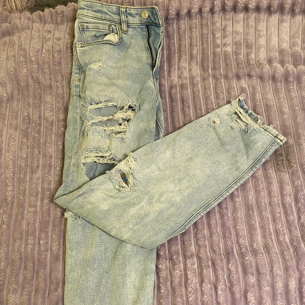 American eagle mom jean
